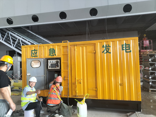 双湖怎样判断空气滤清器是否需要更换？